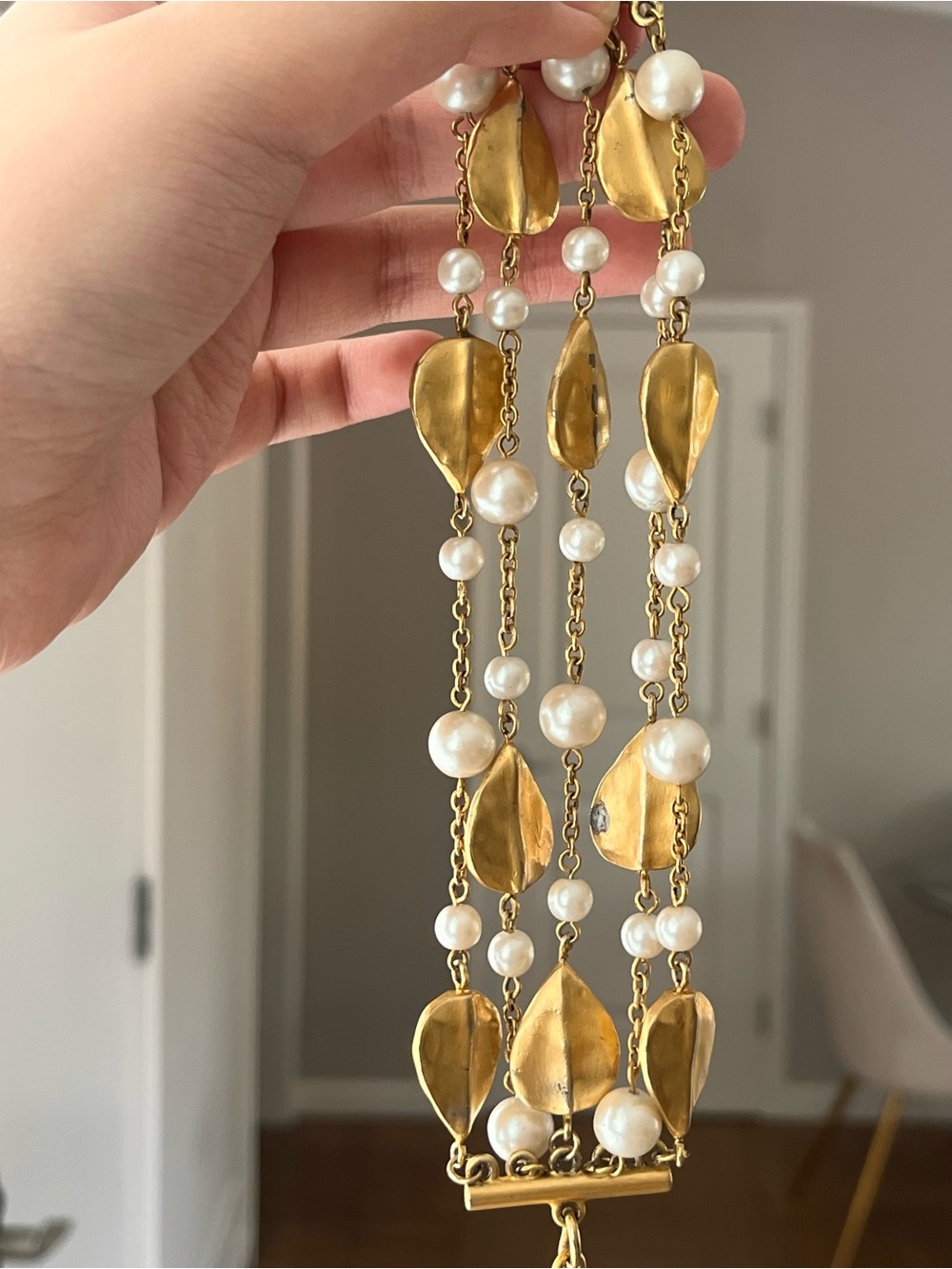 Authentic Vintage Givenchy Leaf Pearl 5-Stranded Layered Gold Link Bracelet